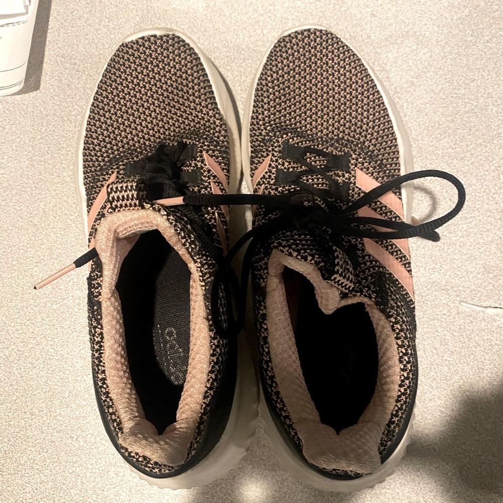 Size 7 Adidas